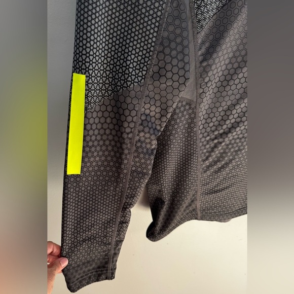 Nike Pro Hyperwarm Men’s Fitted Hexodrome Long-Sleeve Front Swoosh Top Sz M - Picture 5 of 11